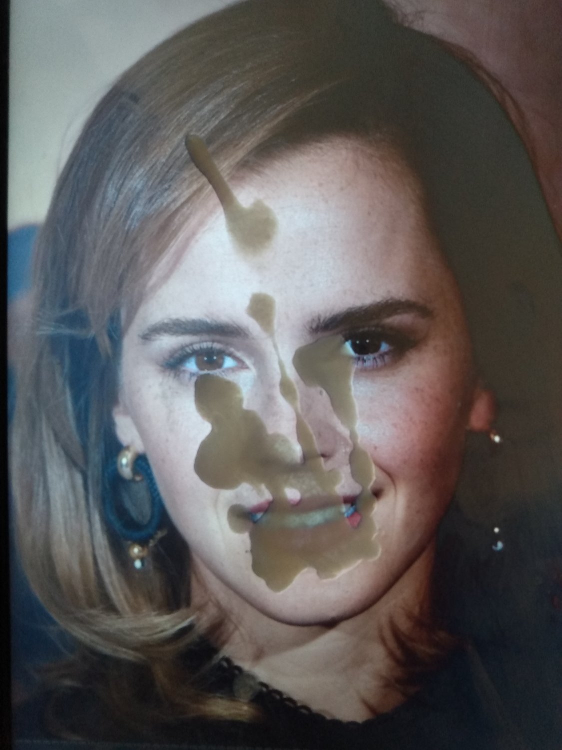 av3g1pT1 Emma Watson 03.jpg